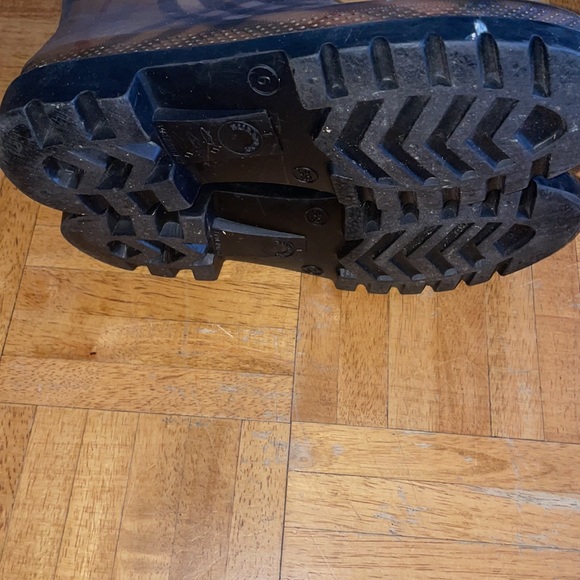 Burberry Rain Boots - Picture 6 of 13